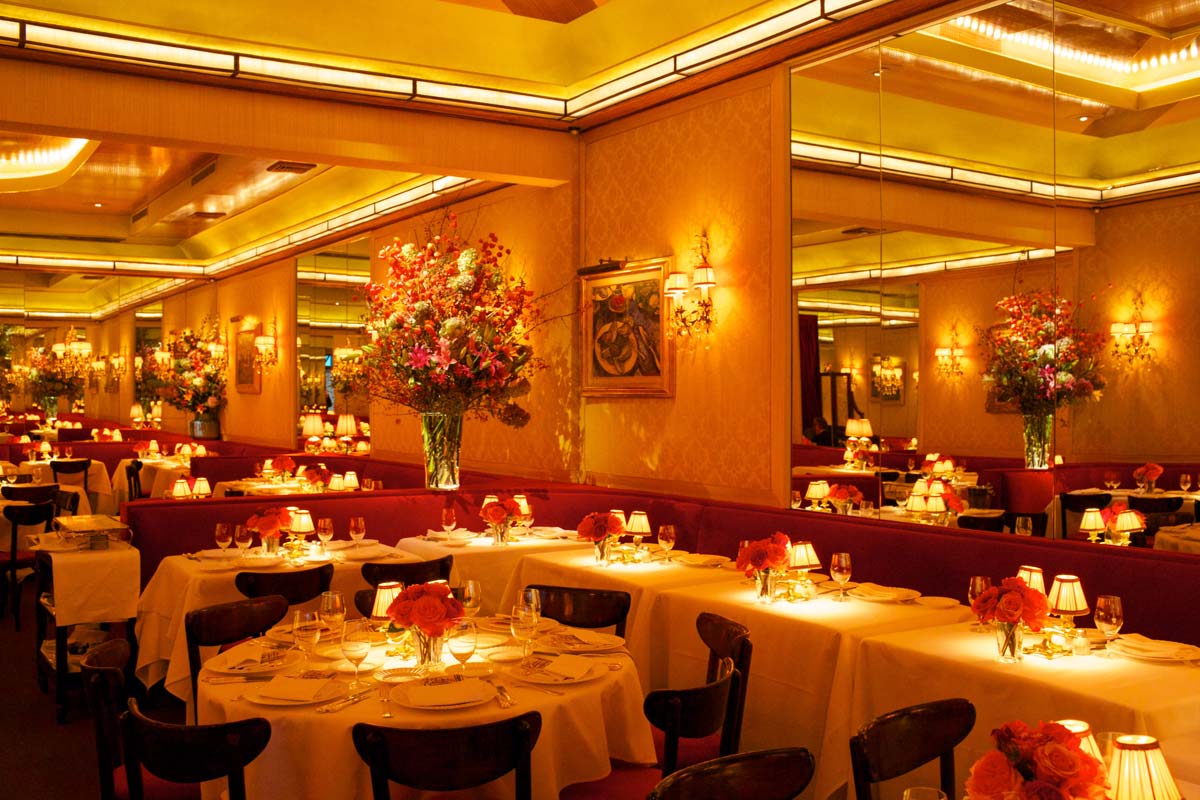 The-Best-Restaurants-In-New-York-City-La-Grenouille (2)