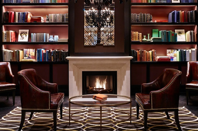 best-interior-designers-Top-Interior-Designers-Champalimaud-Design-rittenhouse-hotel_the-library-bar-lounge_jeffrey-totaro_backstretchCrop
