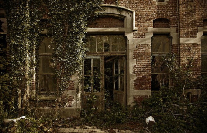 halloween_ideas_fascinating_abandoned_mansions_to_visit_666