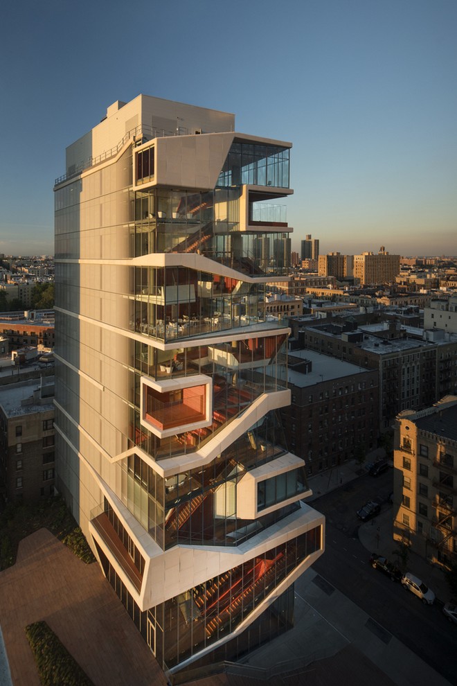 New York firm Diller Scofidio + Renfro has completed a new medical centre for Columbia University